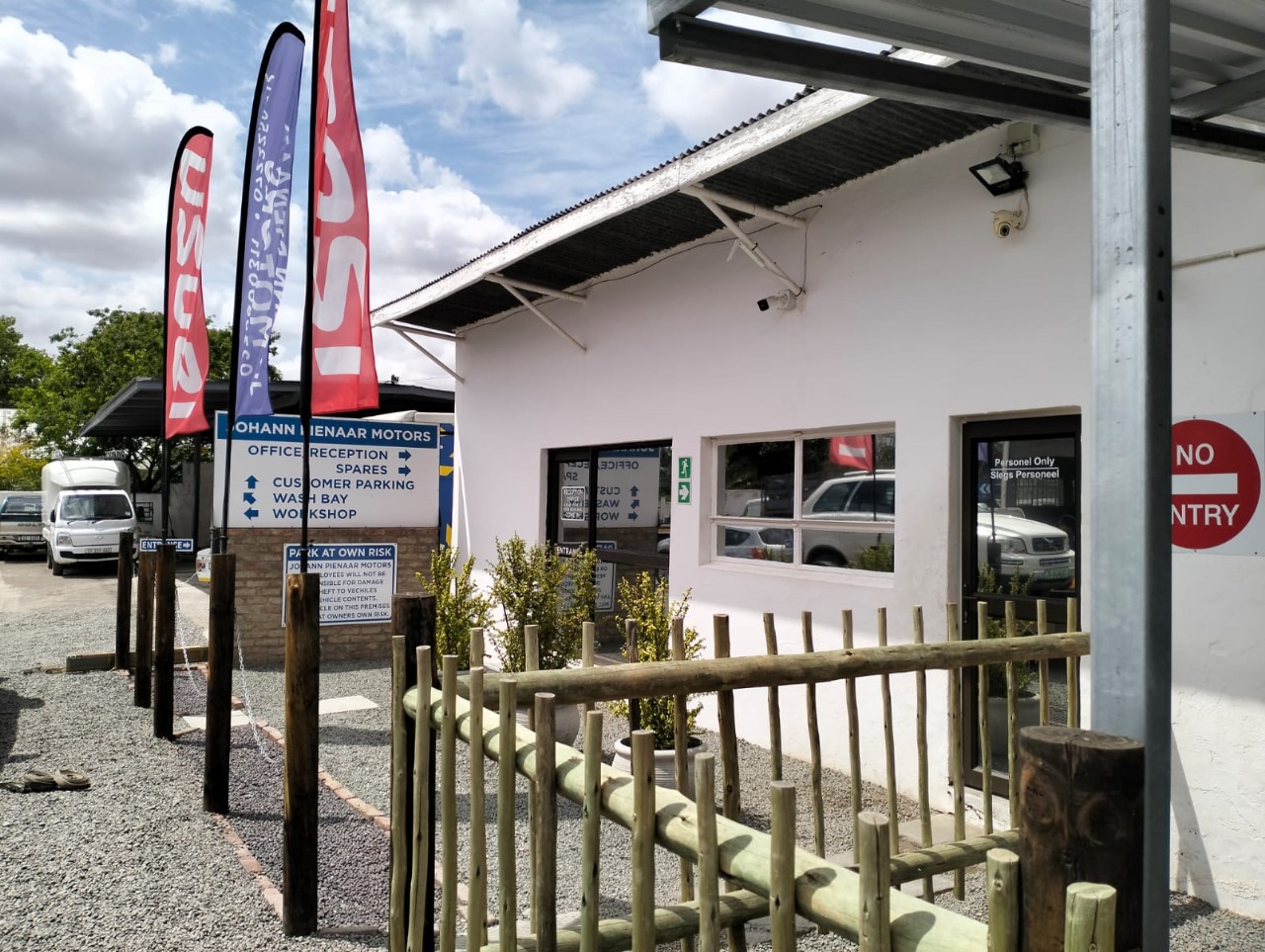 Johan Pienaar Motors